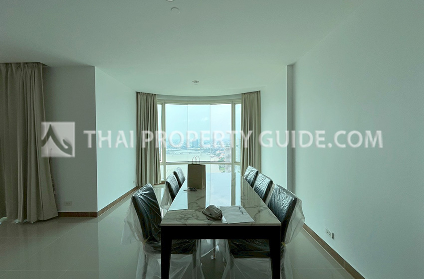 Condominium in Sathorn 